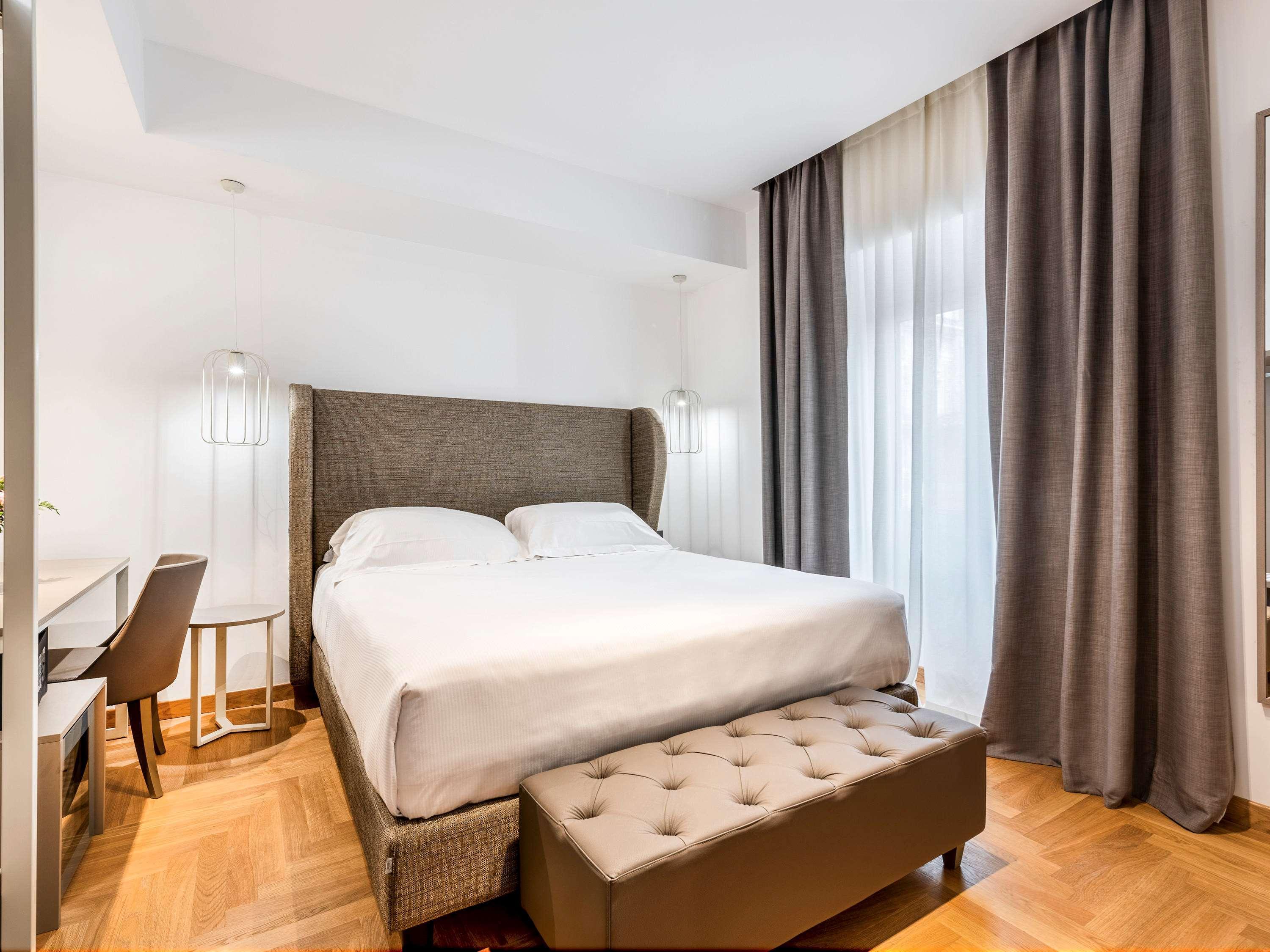 Mercure Roma Centro Termini Esterno foto