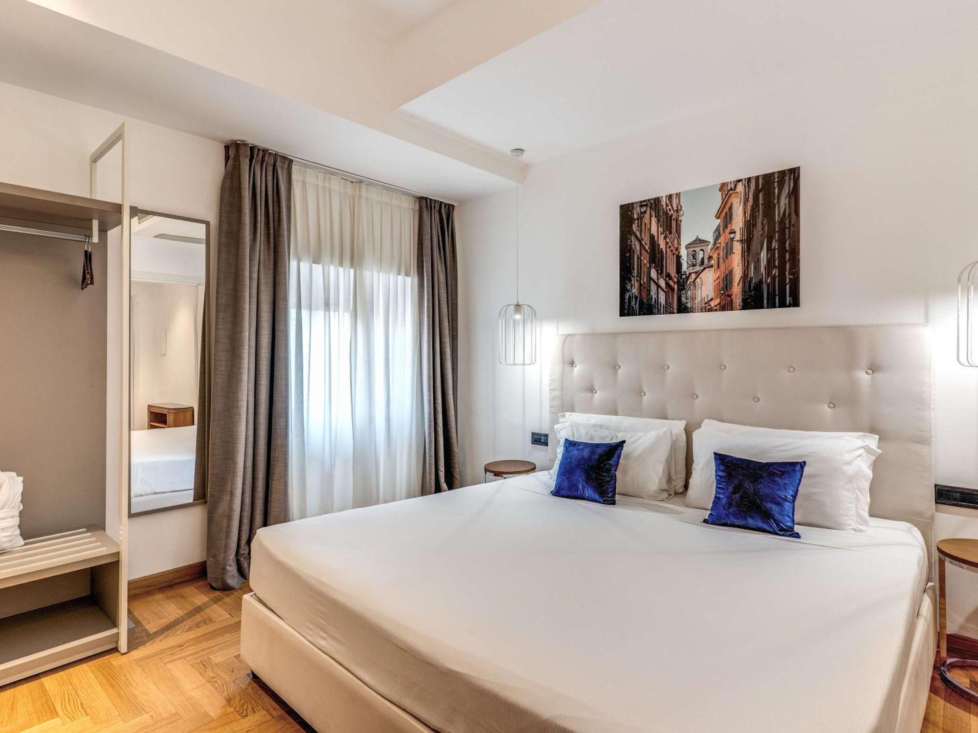 Mercure Roma Centro Termini Esterno foto